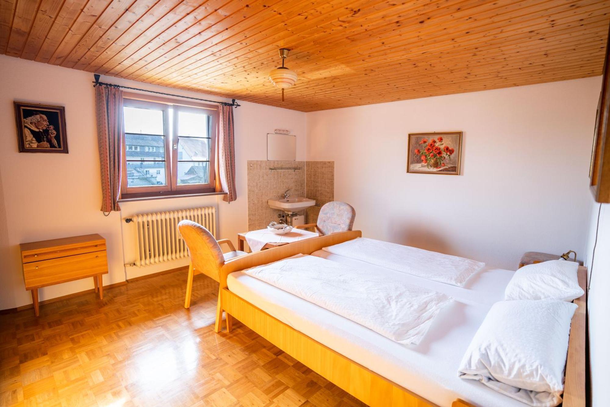 Zum Torkelhaus Hotel Sipplingen Exterior photo